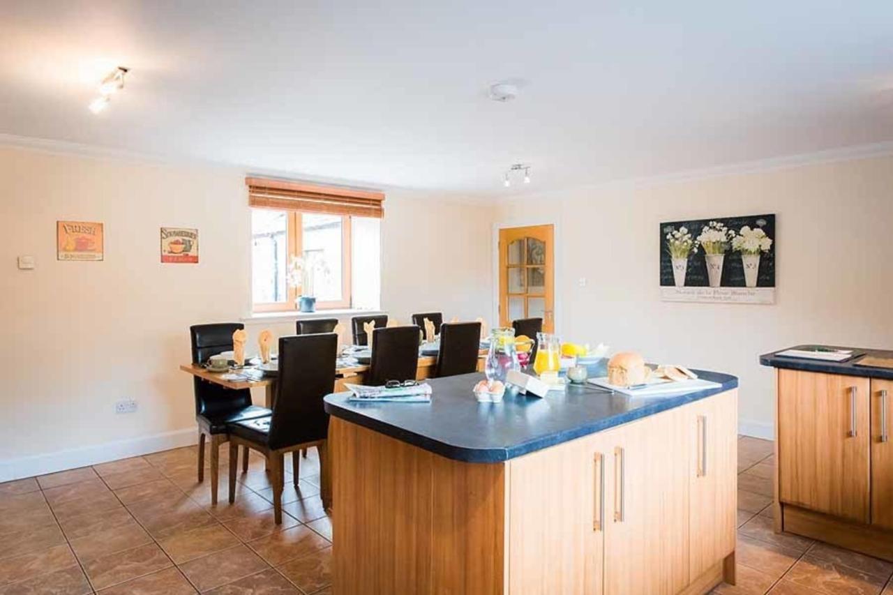 The Granary With Hot Tub Near Perth Perthshire Villa Forgandenny Exterior photo