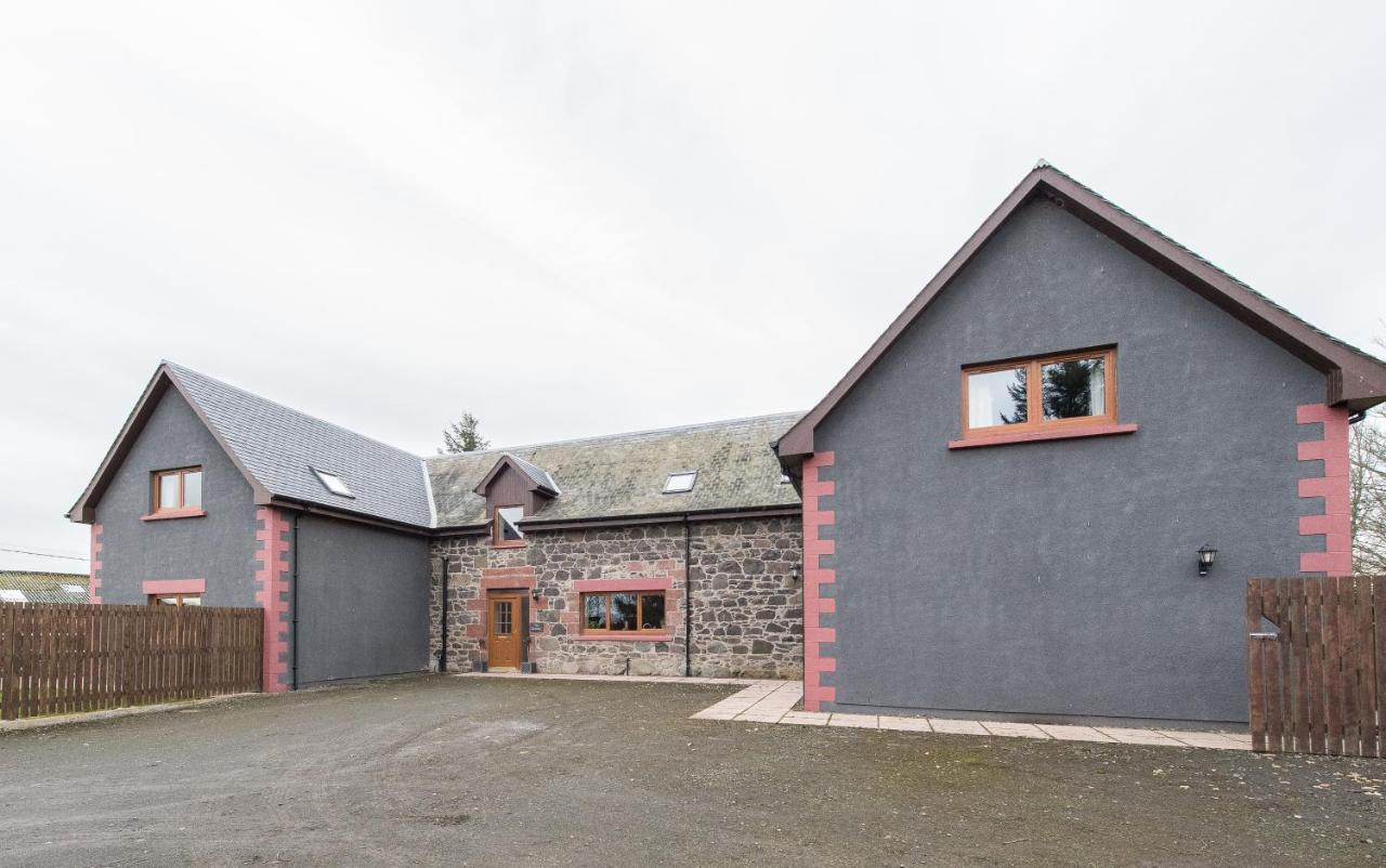 The Granary With Hot Tub Near Perth Perthshire Villa Forgandenny Exterior photo